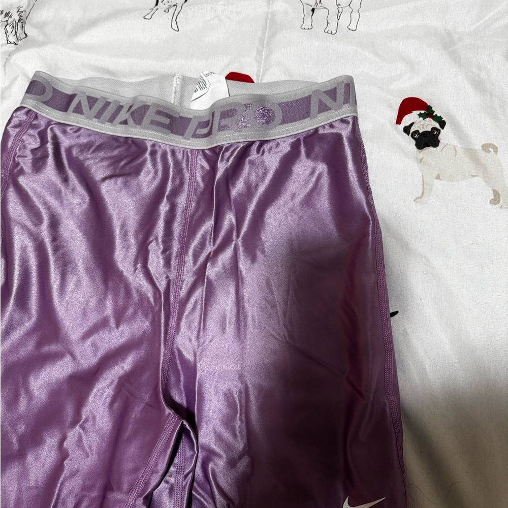 Nike Pro Shiny Lavender Leggings - Picture 2 of 3